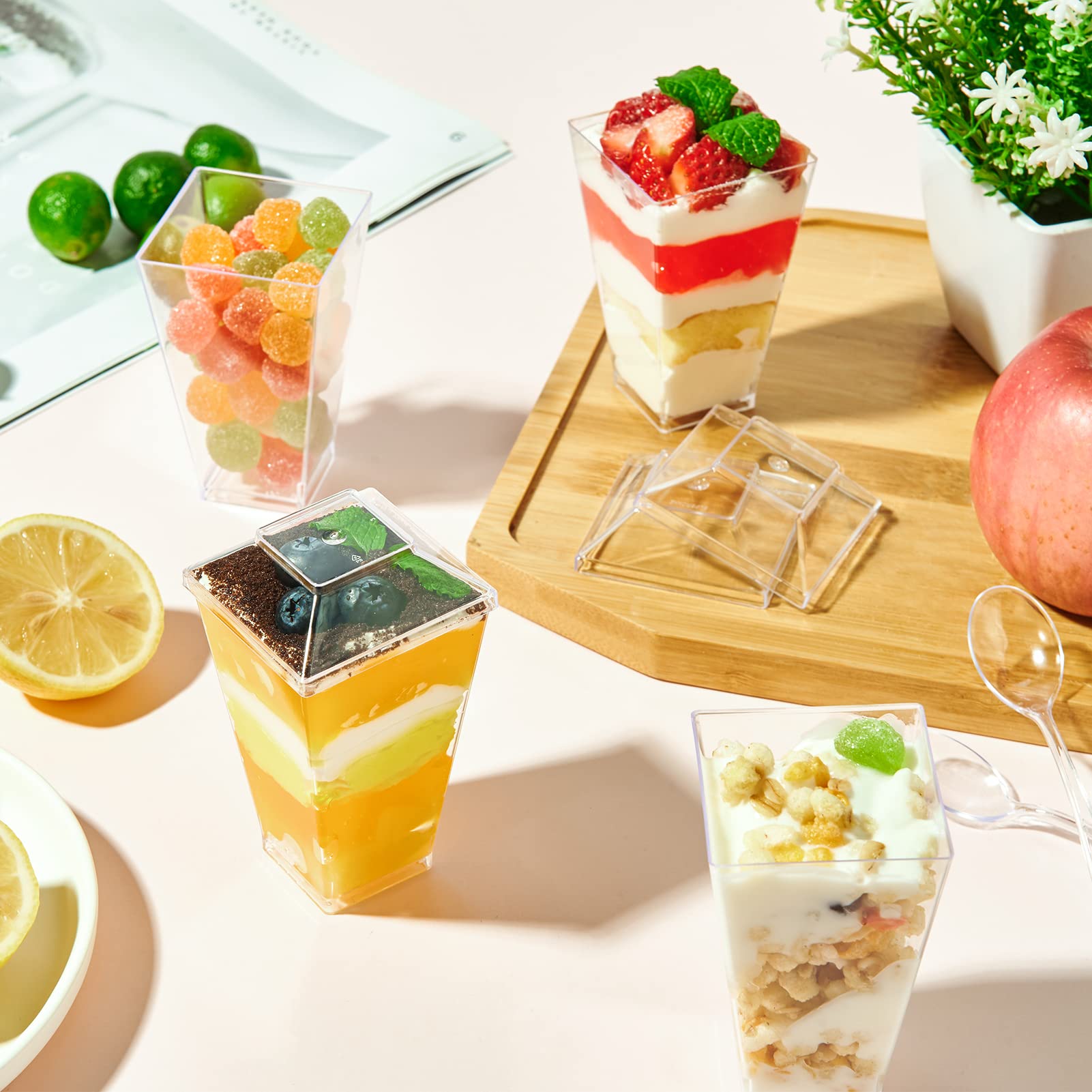 JOLLY CHEF dessert cups with spoons set ideal for quick servings