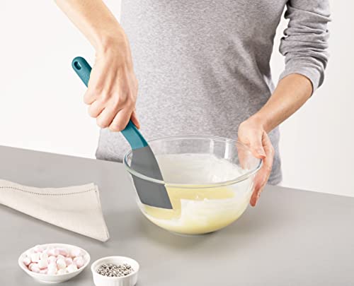 Joseph Joseph spatula with flexible silicone head protects non-stick surfaces.