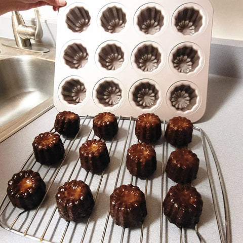 JRVT The Love 12-cavity mold bottom view showing sturdy carbon steel construction.