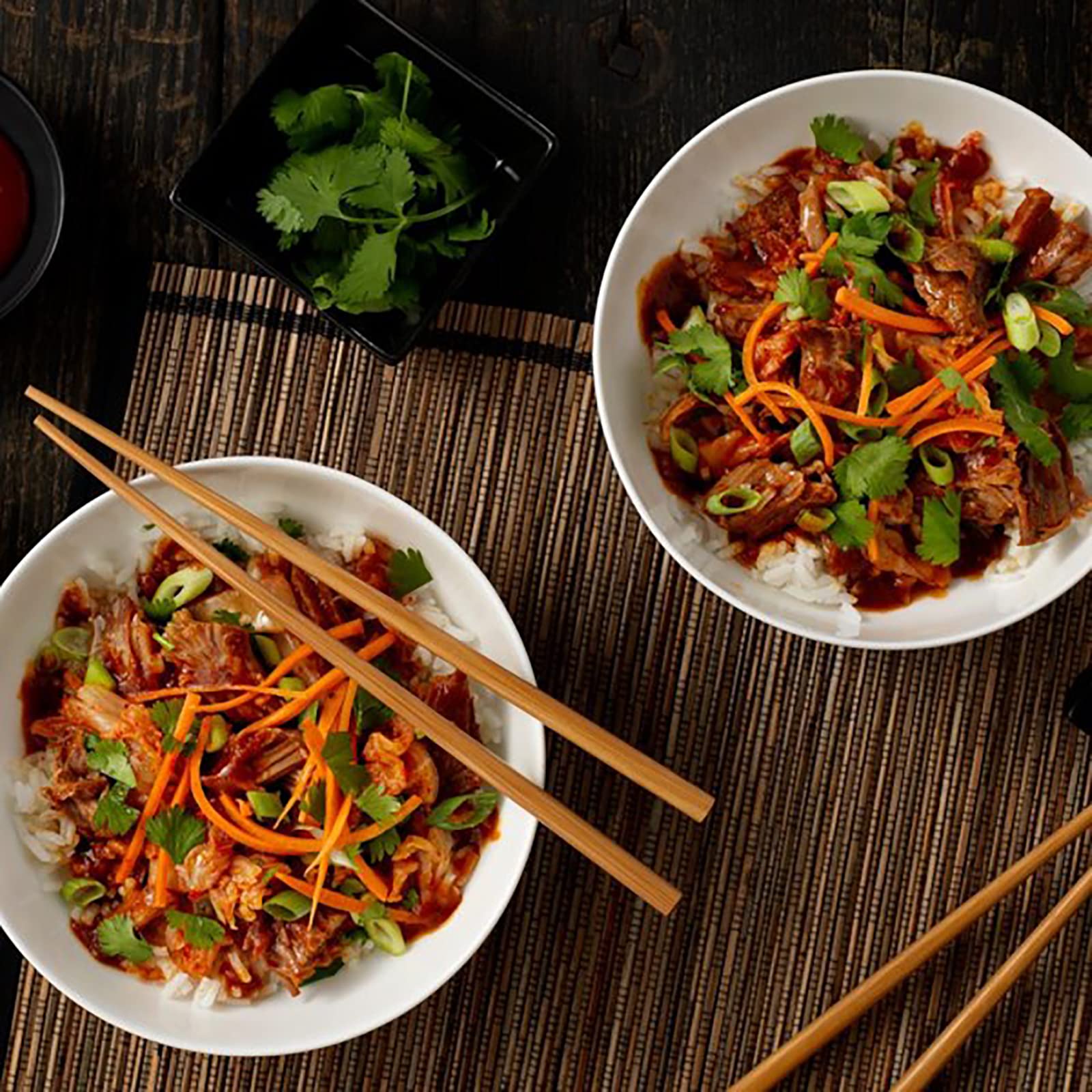 Jucoan everyday-use bamboo chopsticks offer lightweight handling and easy stacking.