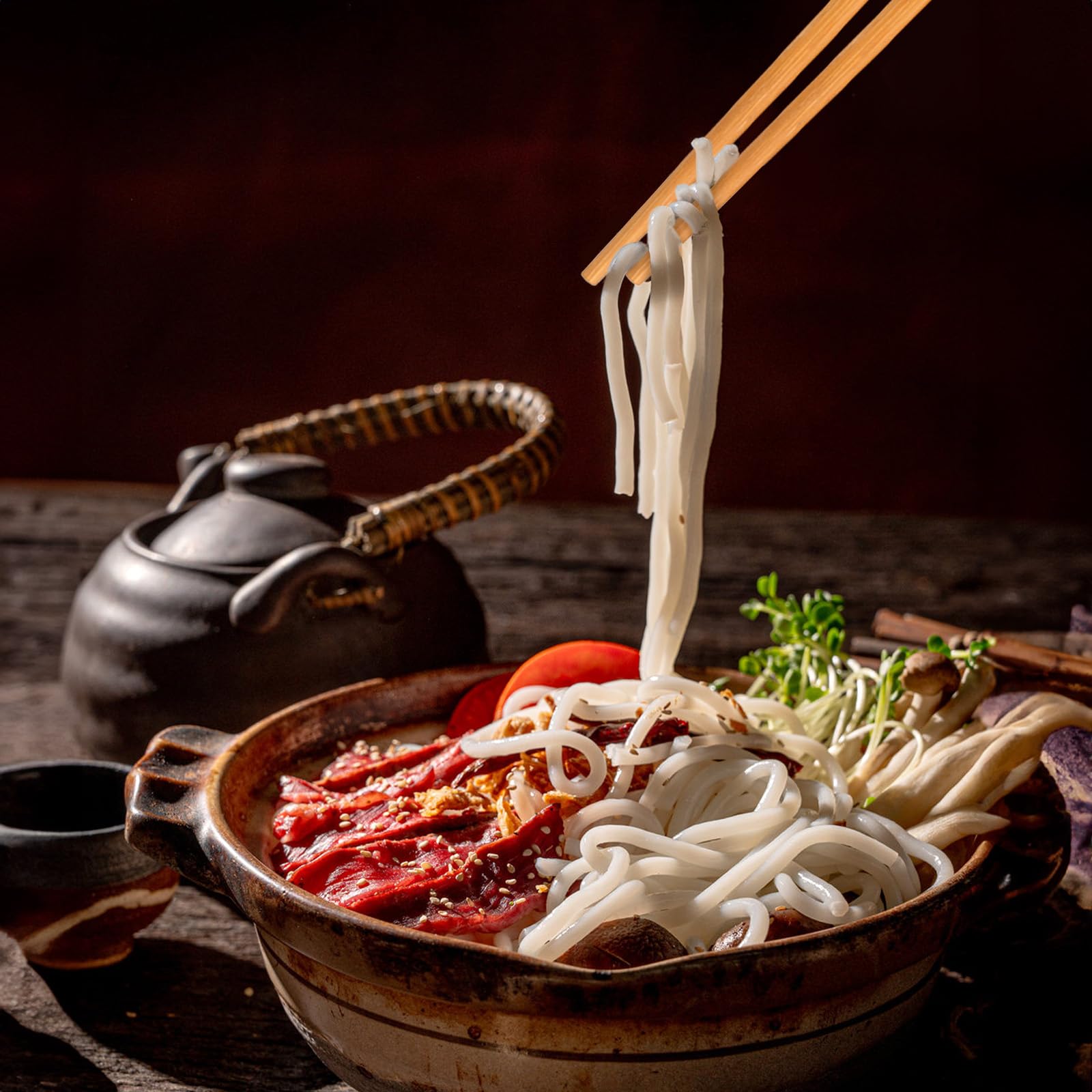 Jucoan restaurant-grade chopsticks suitable for home or commercial service.