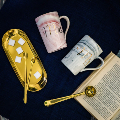 Jumway handmade marble-pattern mug highlights unique love.