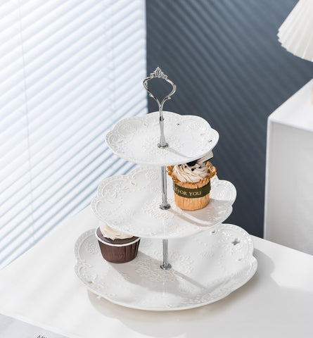 Jusalpha bottom tier 10-inch display for larger treats securely.