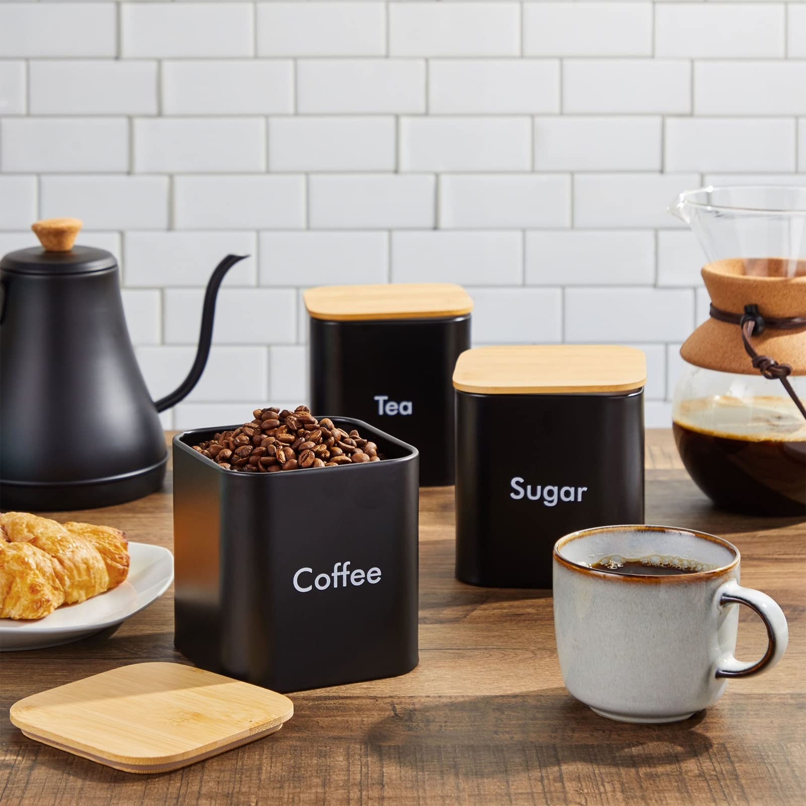 Juvale canister lid close-up shows airtight seal preserving aroma.