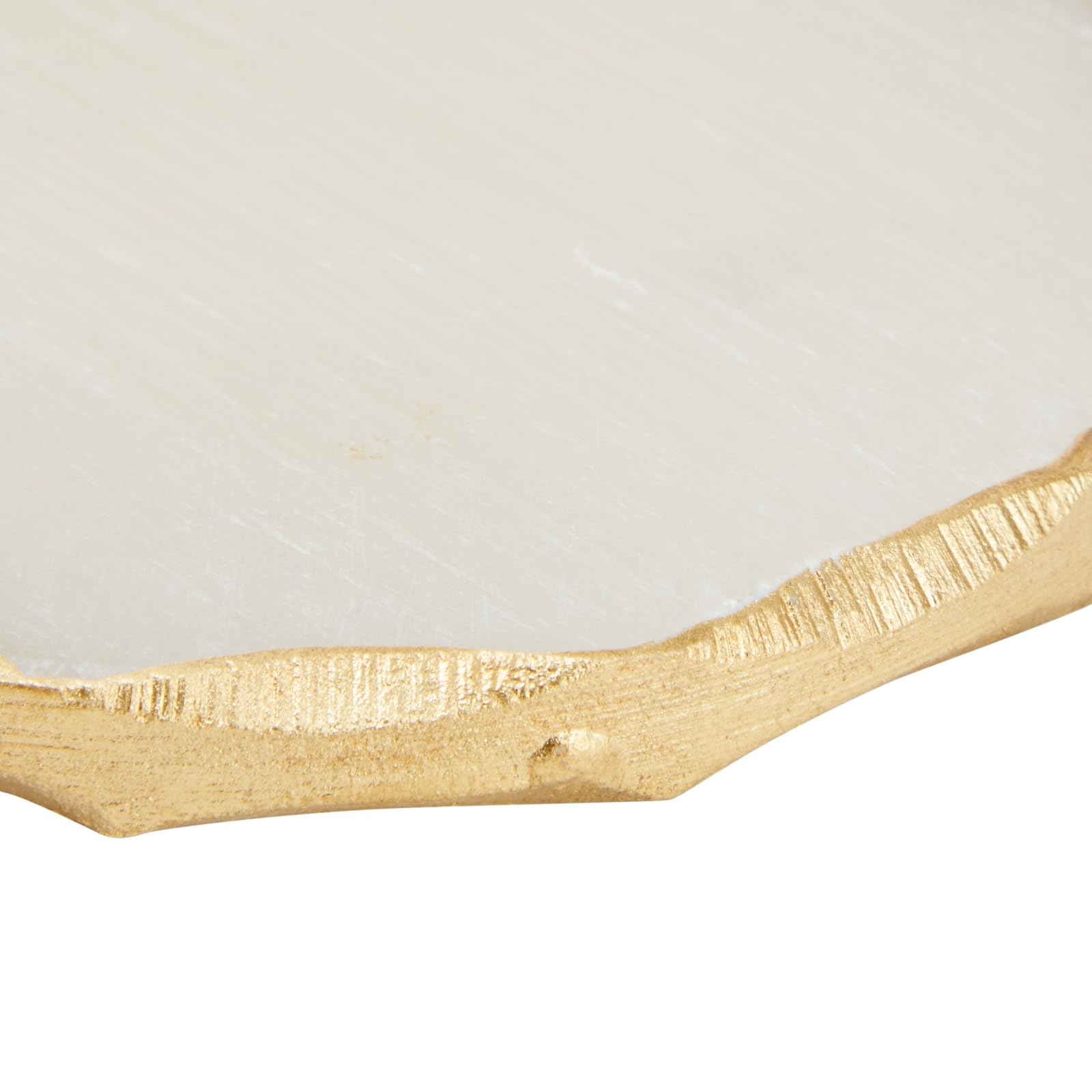Juvale gold-edged coasters offering a luxurious look for festive settings
