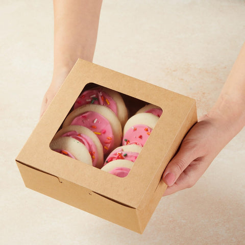 Juvale pop-up box assembly enables quick setup for bakery and home bakers.