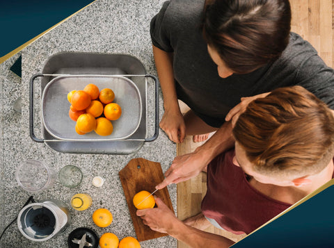 KAFOOR 6-quart capacity suitable for larger prep tasks like poultry.
