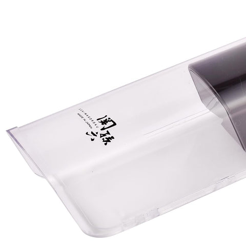 Kai Seki Magoroku sharpener weighs 96 g for easy handling