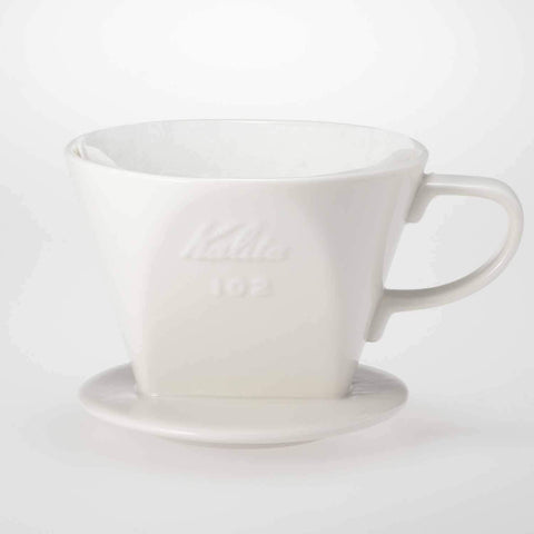 Kalita 102 ceramic dipper in a home brew setup