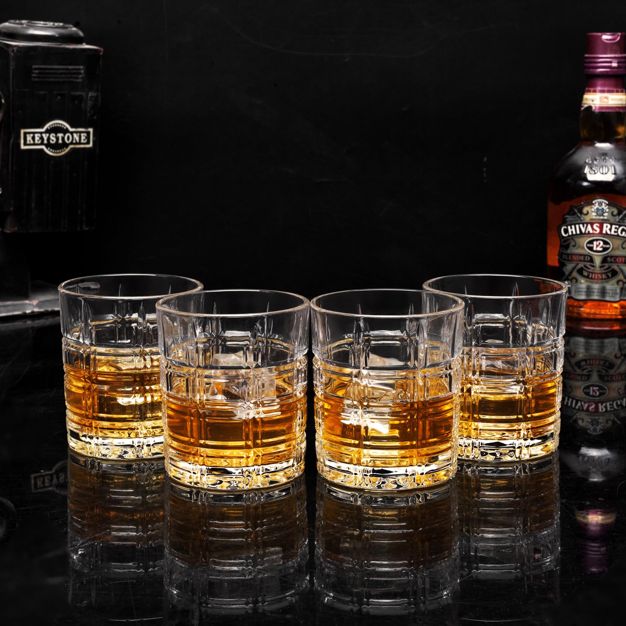 KANARS crystal glass with flaring mouth enhances aroma while sipping
