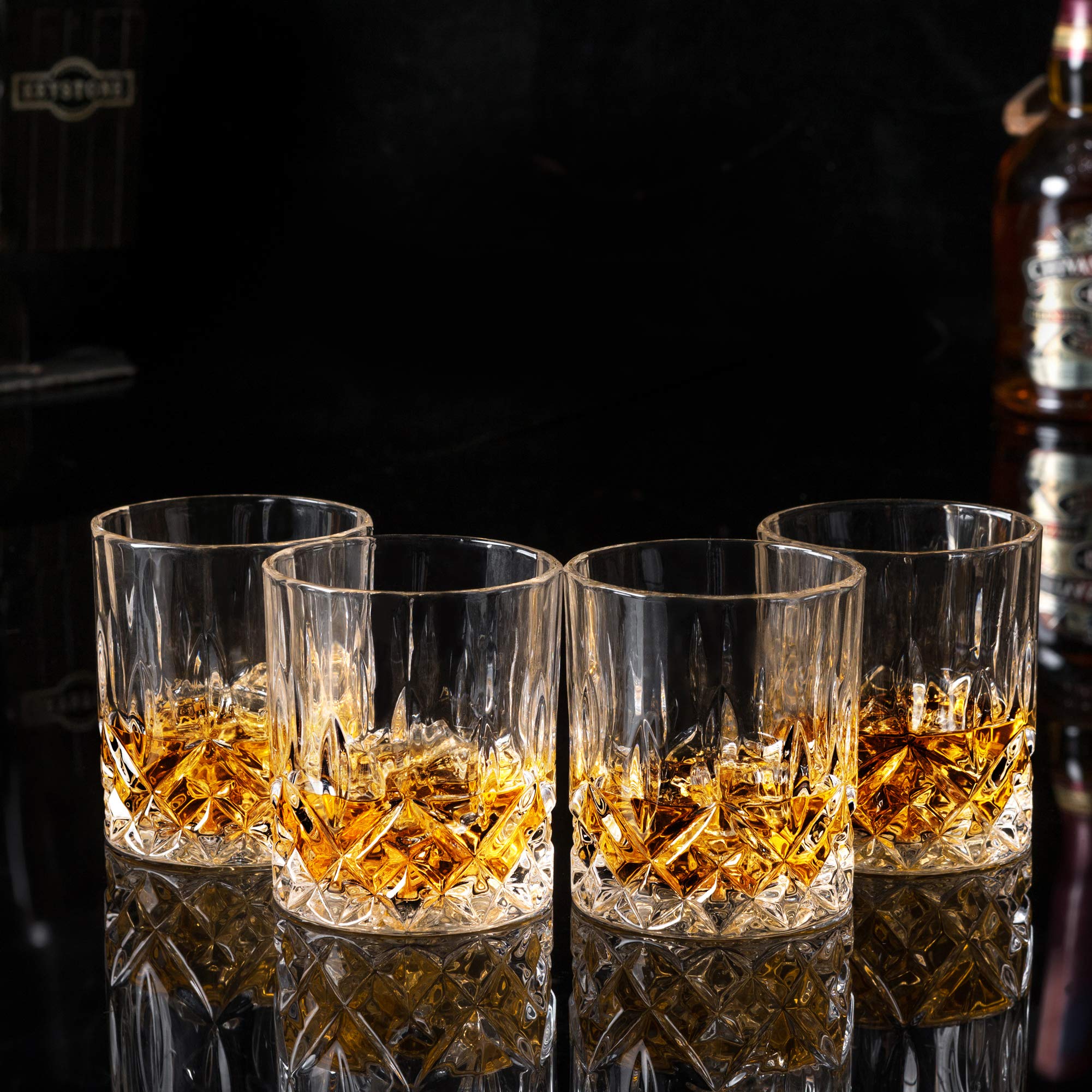 KANARS lead-free crystal detail enhances clarity for sipping