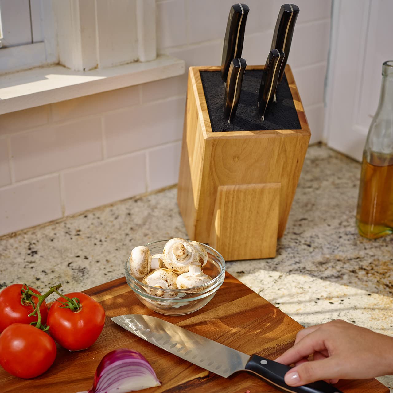 Kapoosh Dice Knife Block with flex rods illustrating blade protection and organization.