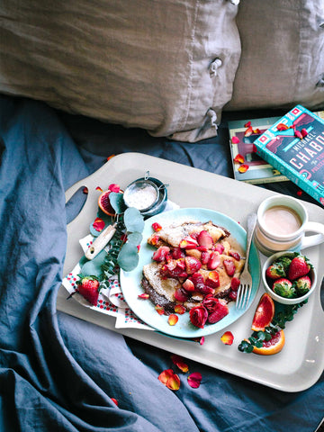 KAQAHIDO durable tray set resists chips and is BPA-free for direct food contact.