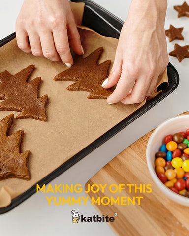 Katbite parchment is oil- and water-resistant for quick tray cleanup
