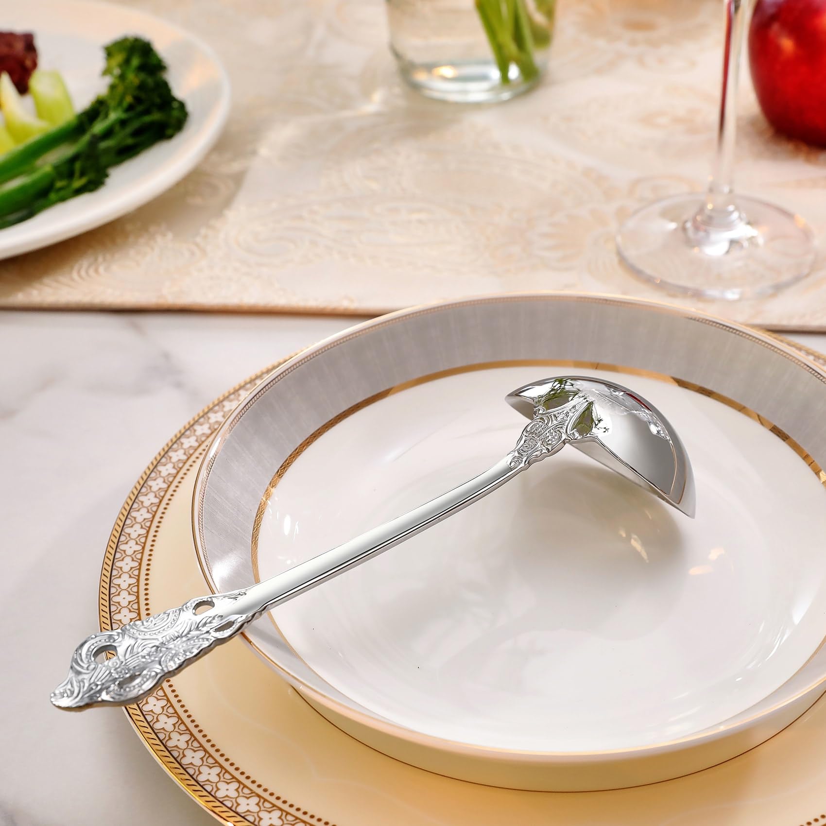 KEAWELL 7.5-inch ladle fits sauces, gravies, and dressings with control.