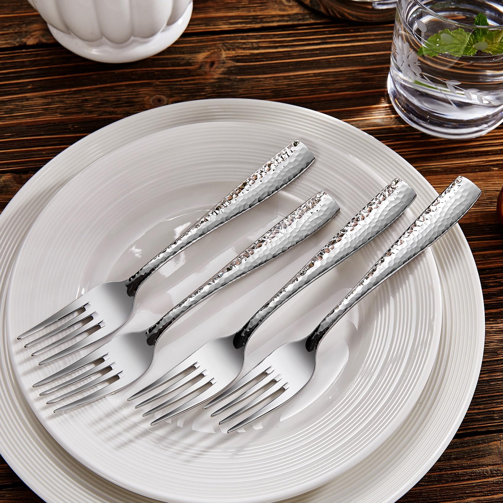KEAWELL 7-6-inch fork in hand; ergonomic design for comfortable grip.