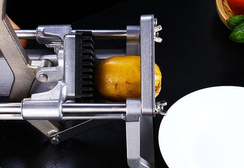 KELEYU versatile blade handles potatoes, carrots, onions with ease.
