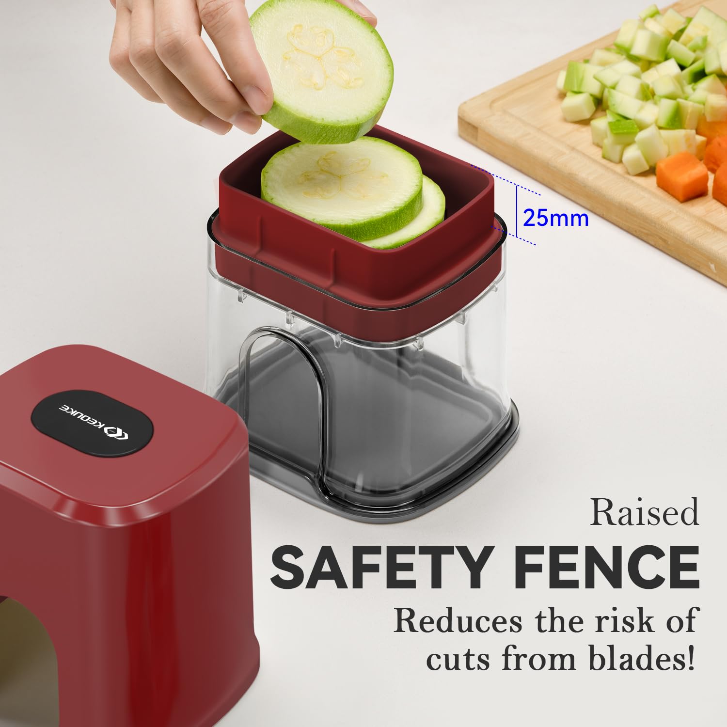 Keouke compact storage design keeps chopped ingredients neatly contained after use.