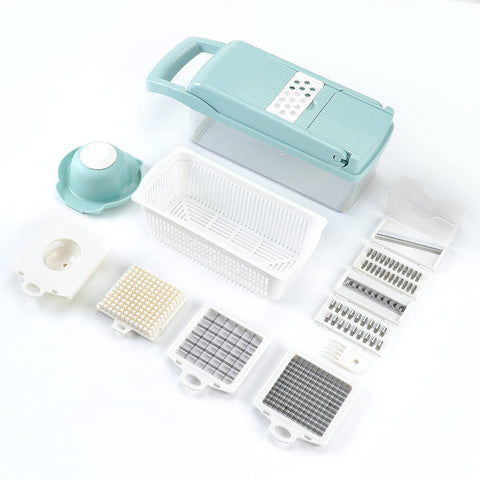 KEOUKE blue chopper in-use helps prepare onions, cucumbers, and tomatoes efficiently.