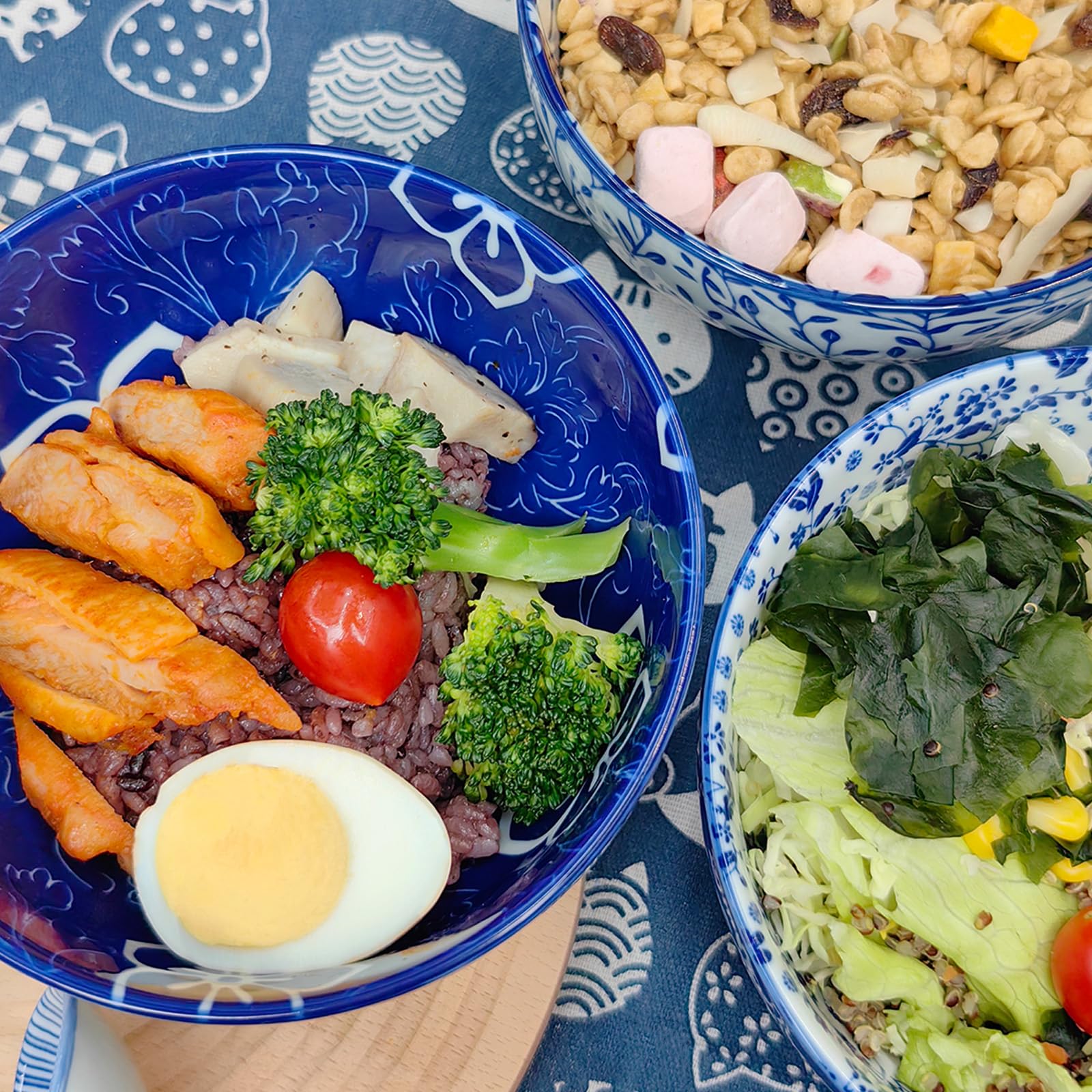 KeQiu ramen bowl in a dining setup showcasing complete meal presentation