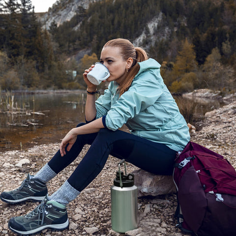 Kerilyn gallon jug leak proof lid helps prevent spills