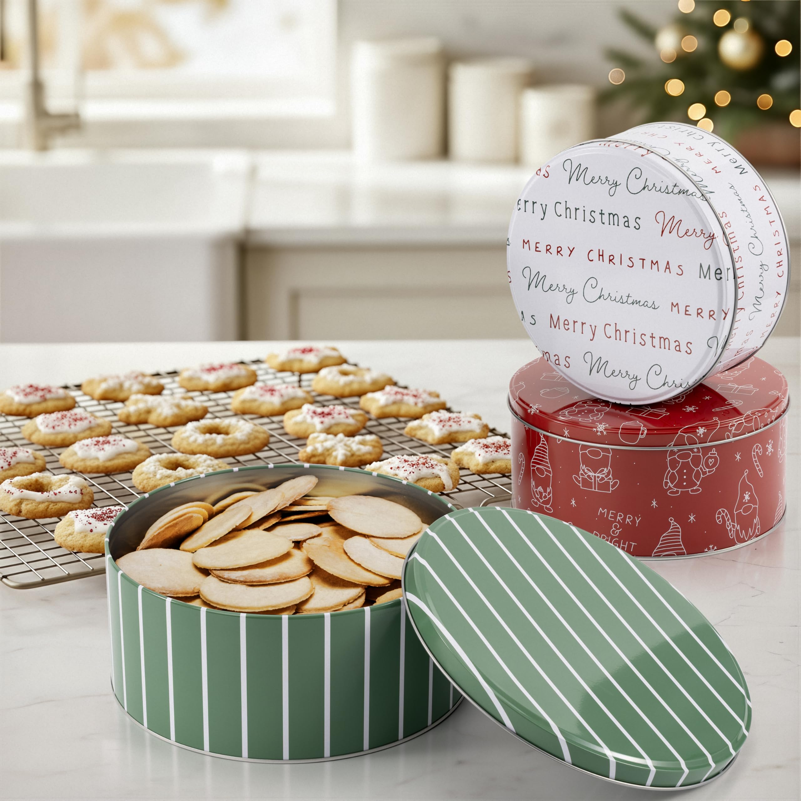 KIBAGA small white Merry Christmas tin lid, ideal bite-sized gifts.