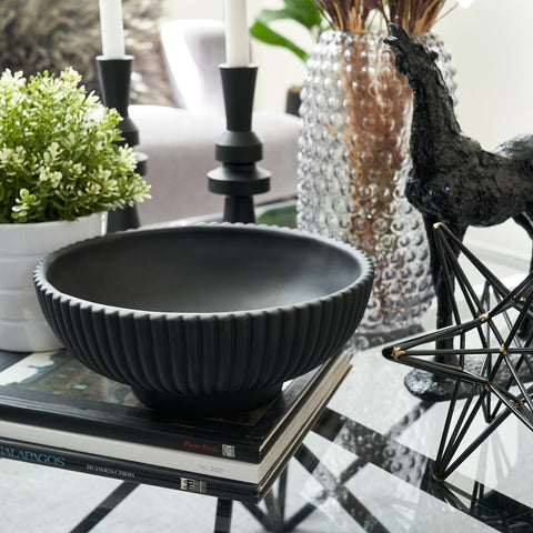 KIBAGA large bowl suitable for daily use on a counter