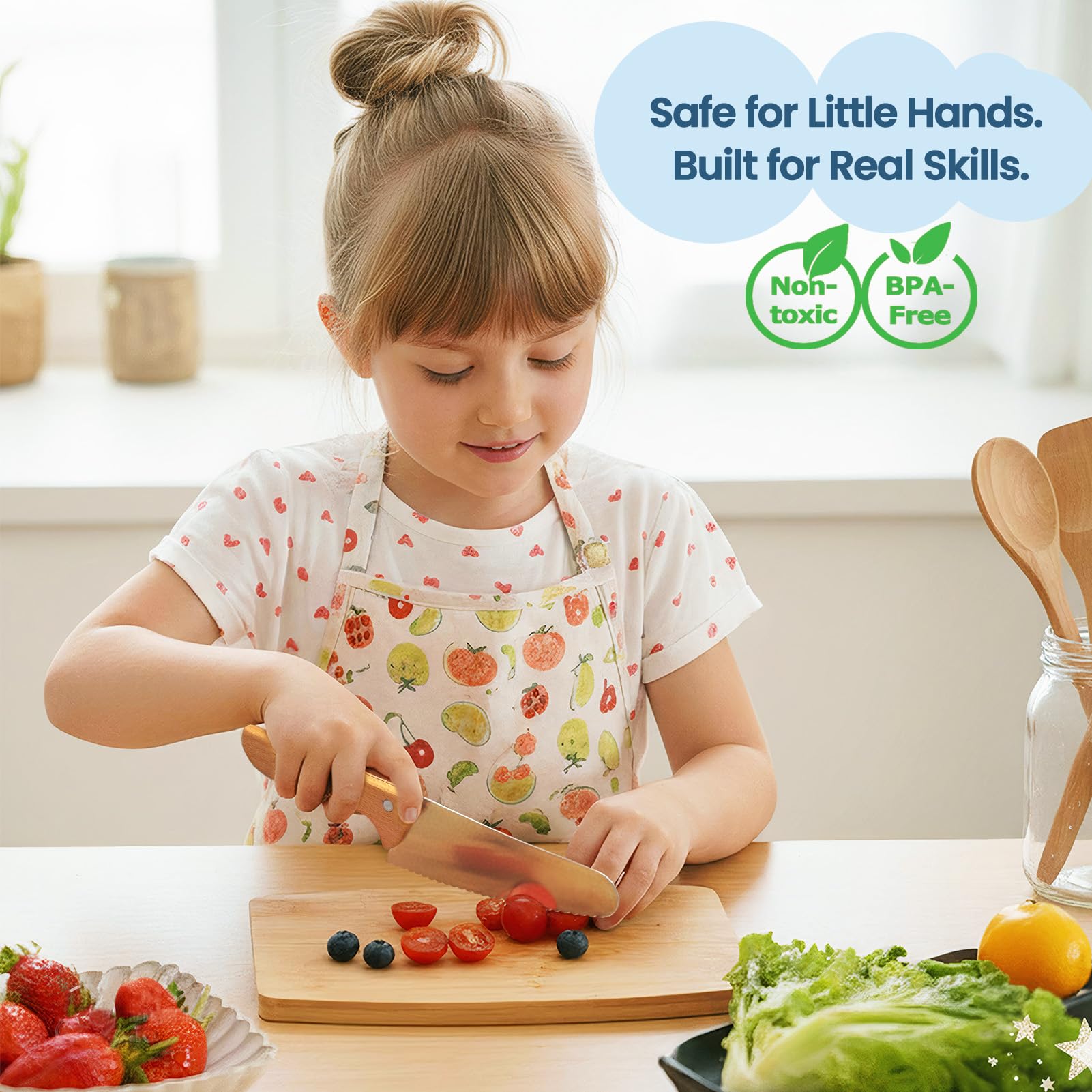 Kibbidea bread knife designed for slicing crusts with a kid-friendly grip.