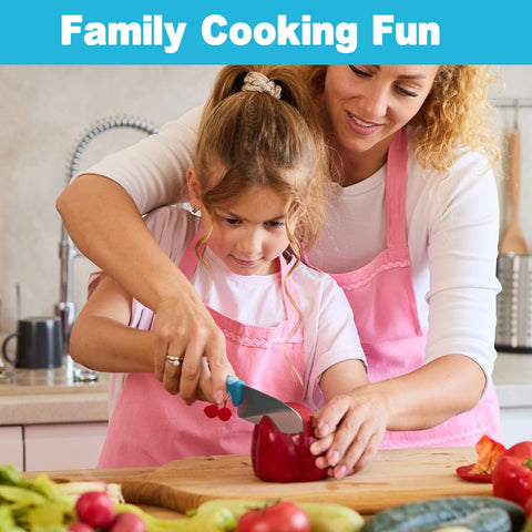 Ergonomic blue handles on Kibbidea kids knives provide secure control.