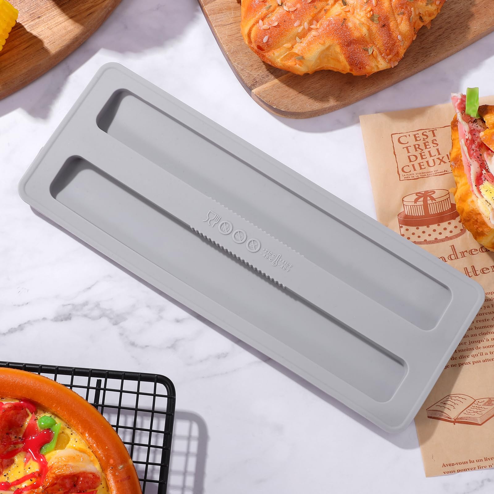 Kichvoe fingerprint-resistant toaster cover keeps your toaster looking new.