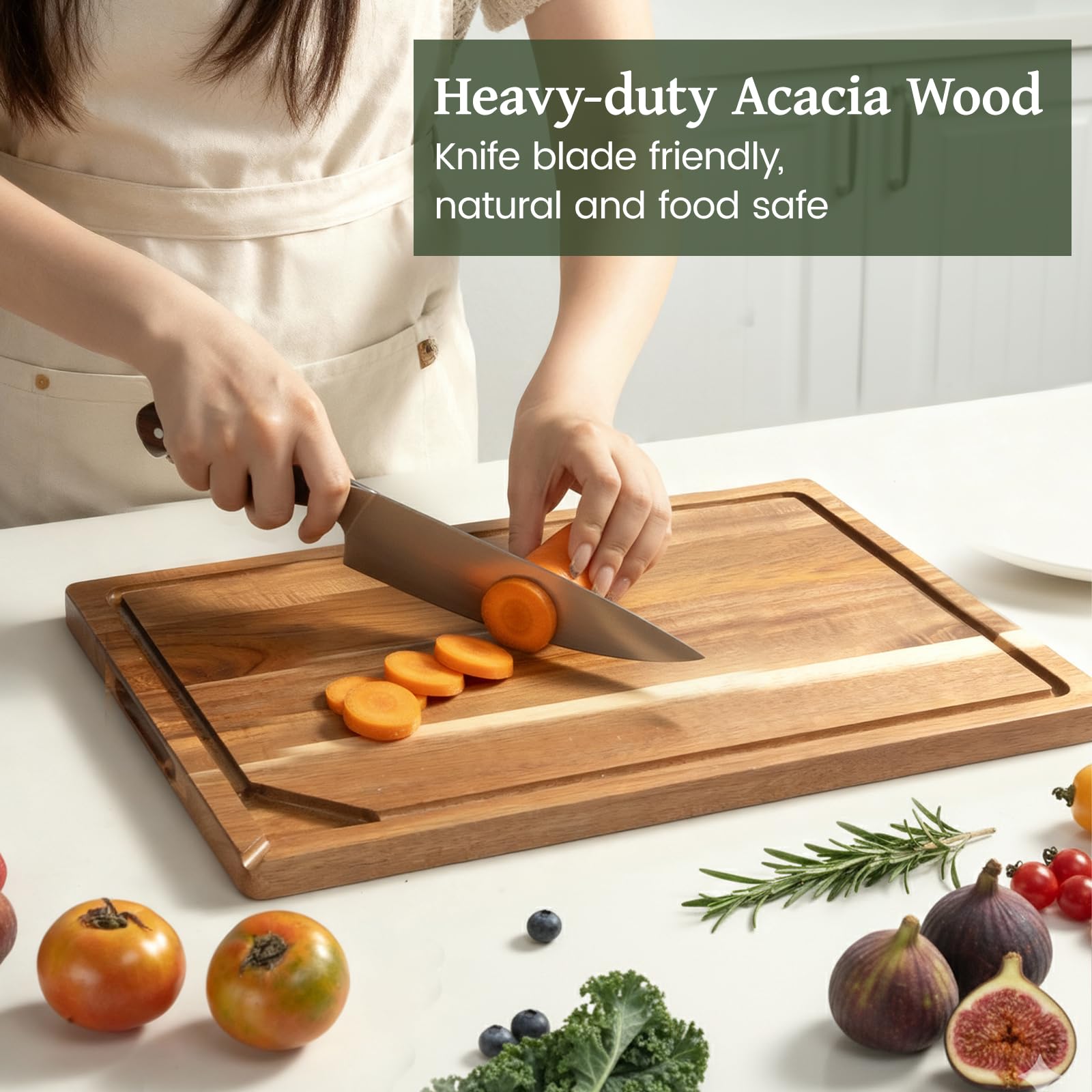 Kikcoin Acacia cutting board with handle for easy carrying