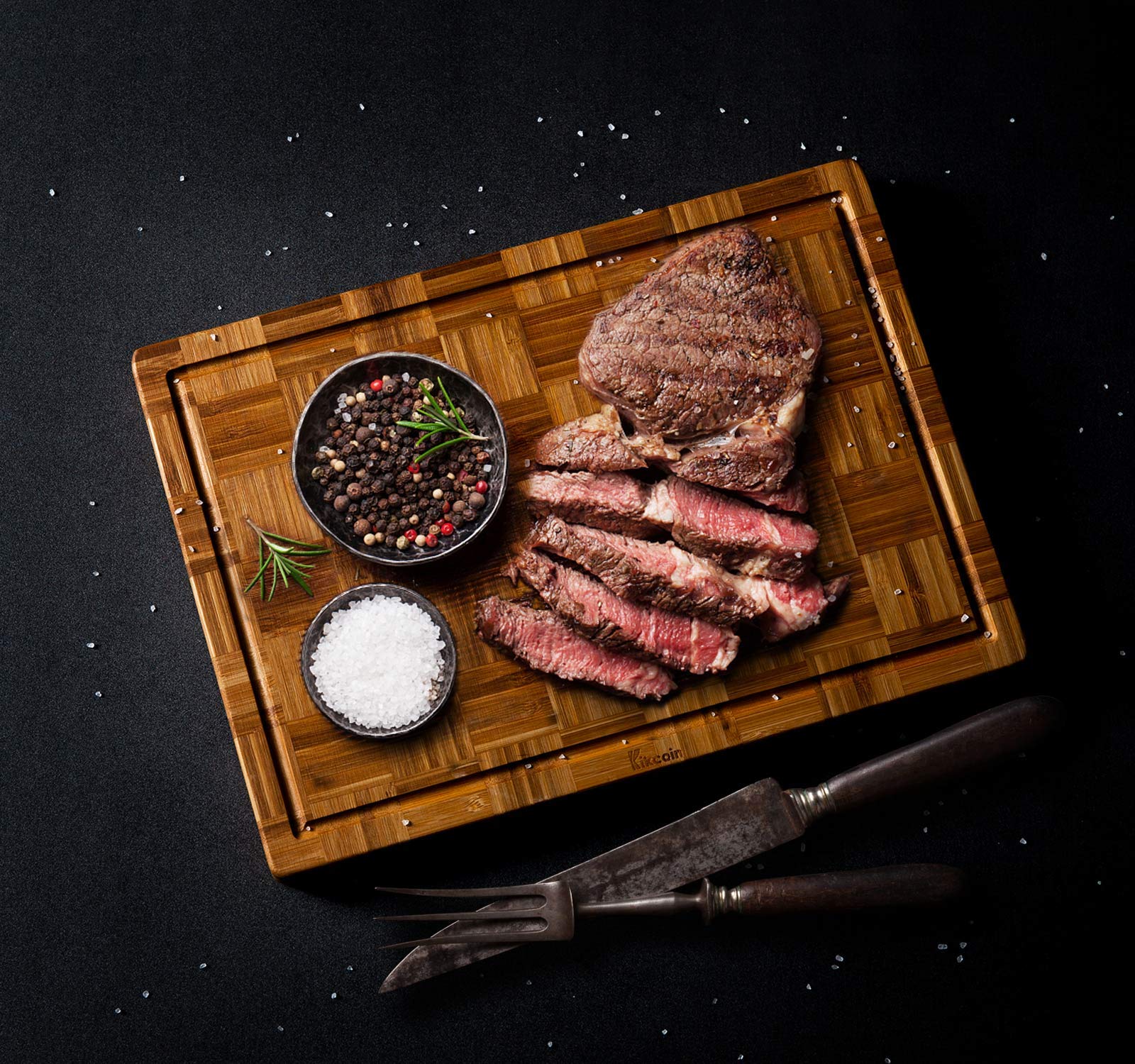 Kikcoin cutting board rack keeps countertops organized.