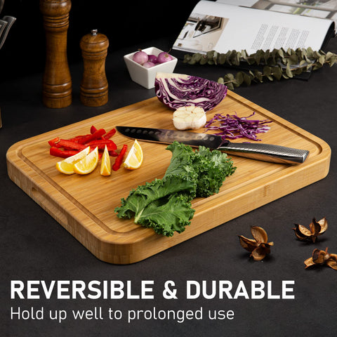 Kikcoin dual-sides with juice groove catches juices during carving for a cleaner counter.