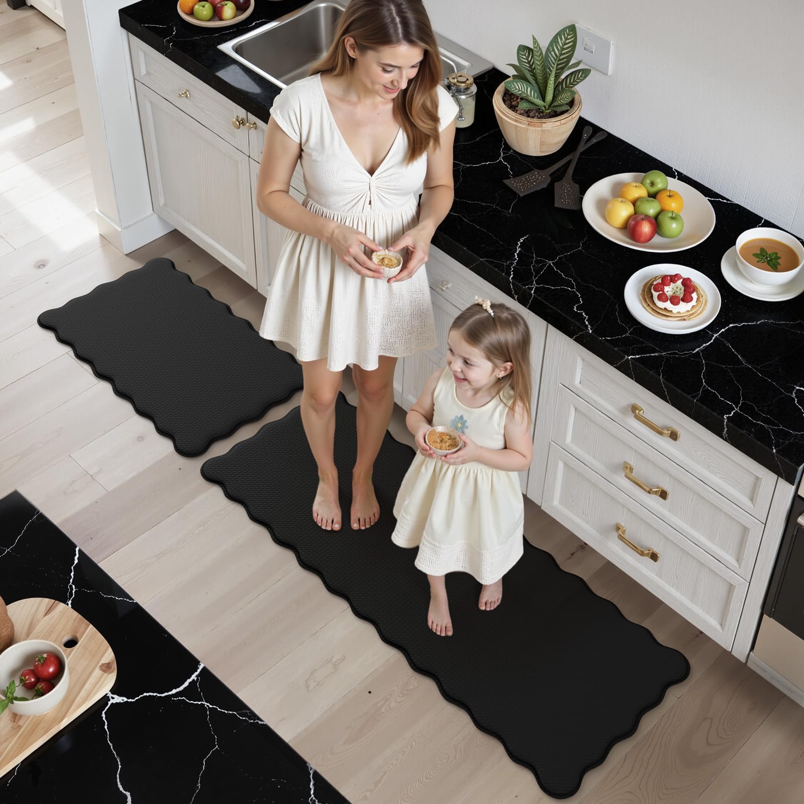 Kimode memory-foam-like cushioning provides soft support during cooking tasks.