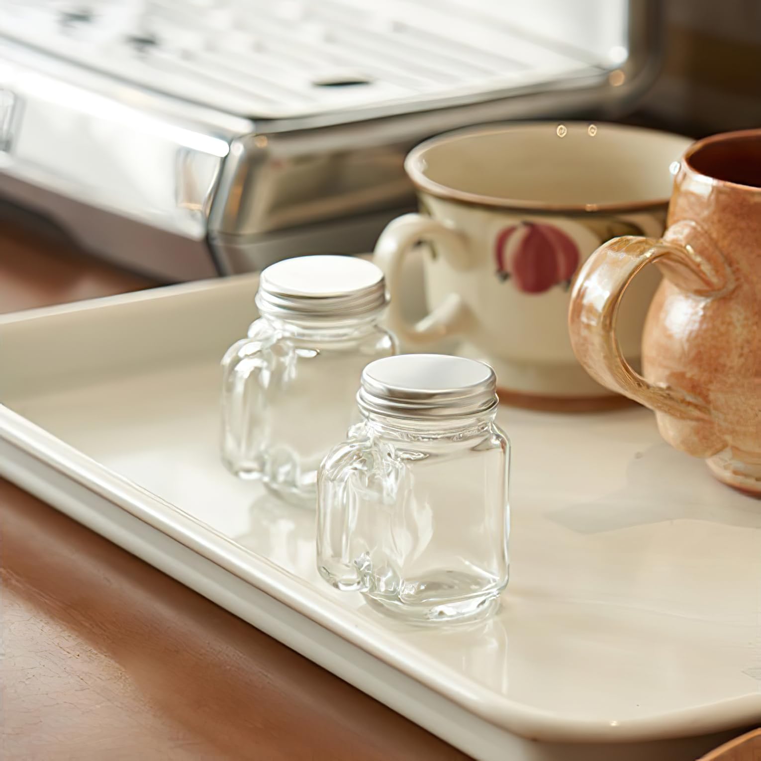 Kingrol 1-1/8 opening facilitates easy filling of shots and syrups.