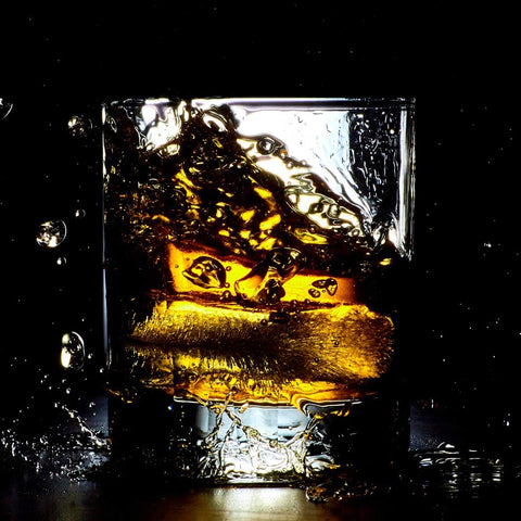 Kingrol crystal-clear, lead-free glass enhances presentation of whisky, bourbon, or cocktails.