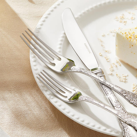 KINGSTONE dishwasher-safe silverware for easy cleanup after meals.