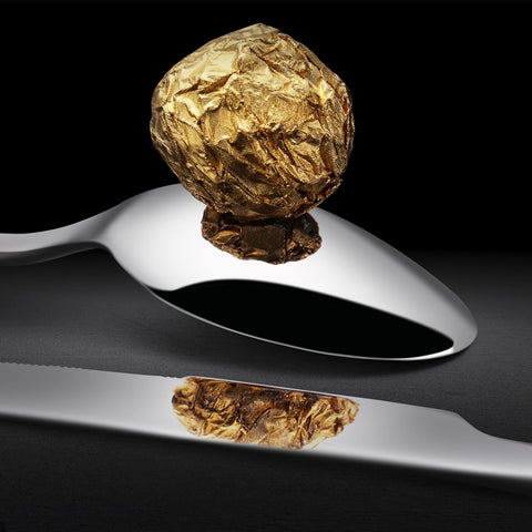 KINGSTONE 18/10 stainless steel set resists corrosion while keeping shine.