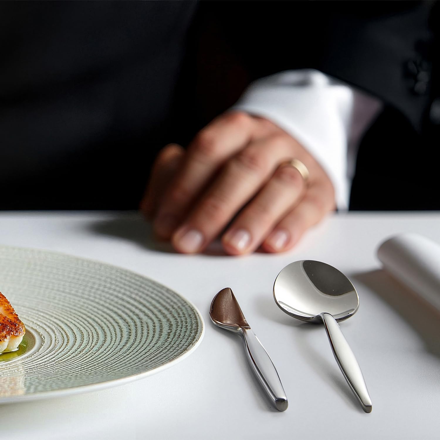 KINGSTONE dishwasher-safe design makes cleanup quick and hassle-free.