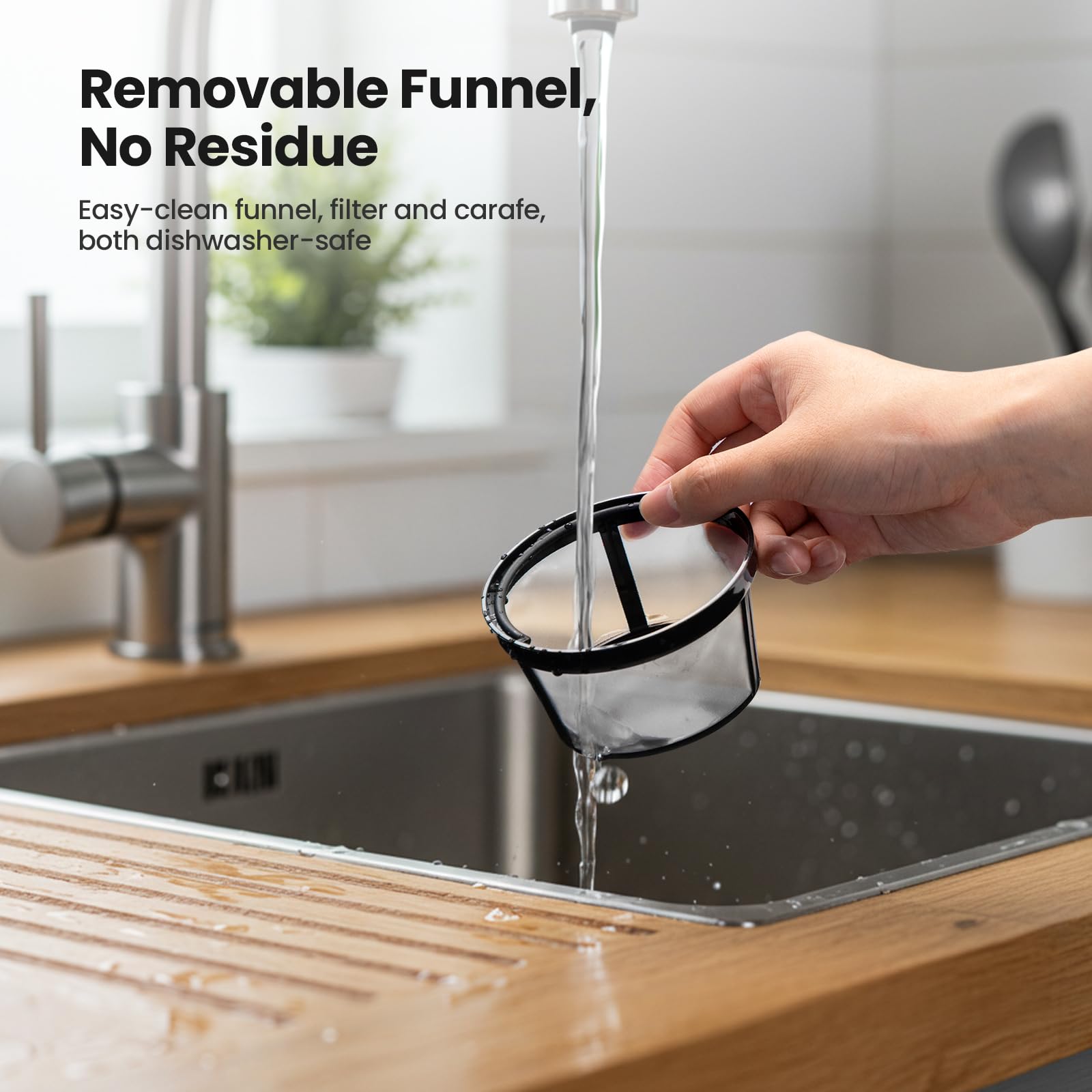 Kismile drip coffee maker anti-drip design for mess-free pouring.
