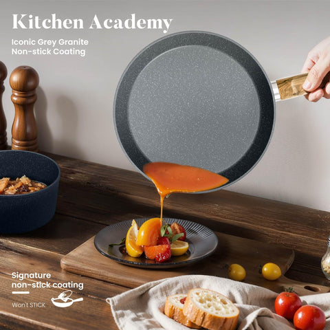 Kitchen Academy 5-quart casserole with lid for family dishes