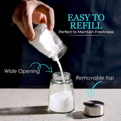 Kitchen-GO compact 4-inch shaker ideal for kitchen counters and picnics.