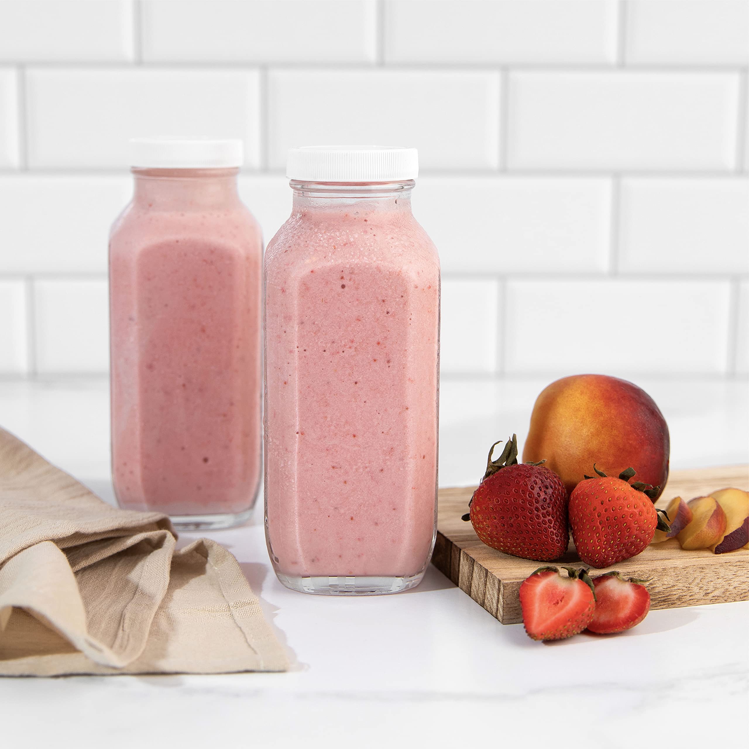 Kitchentoolz airtight twist-on lid keeps drinks secure during transport.