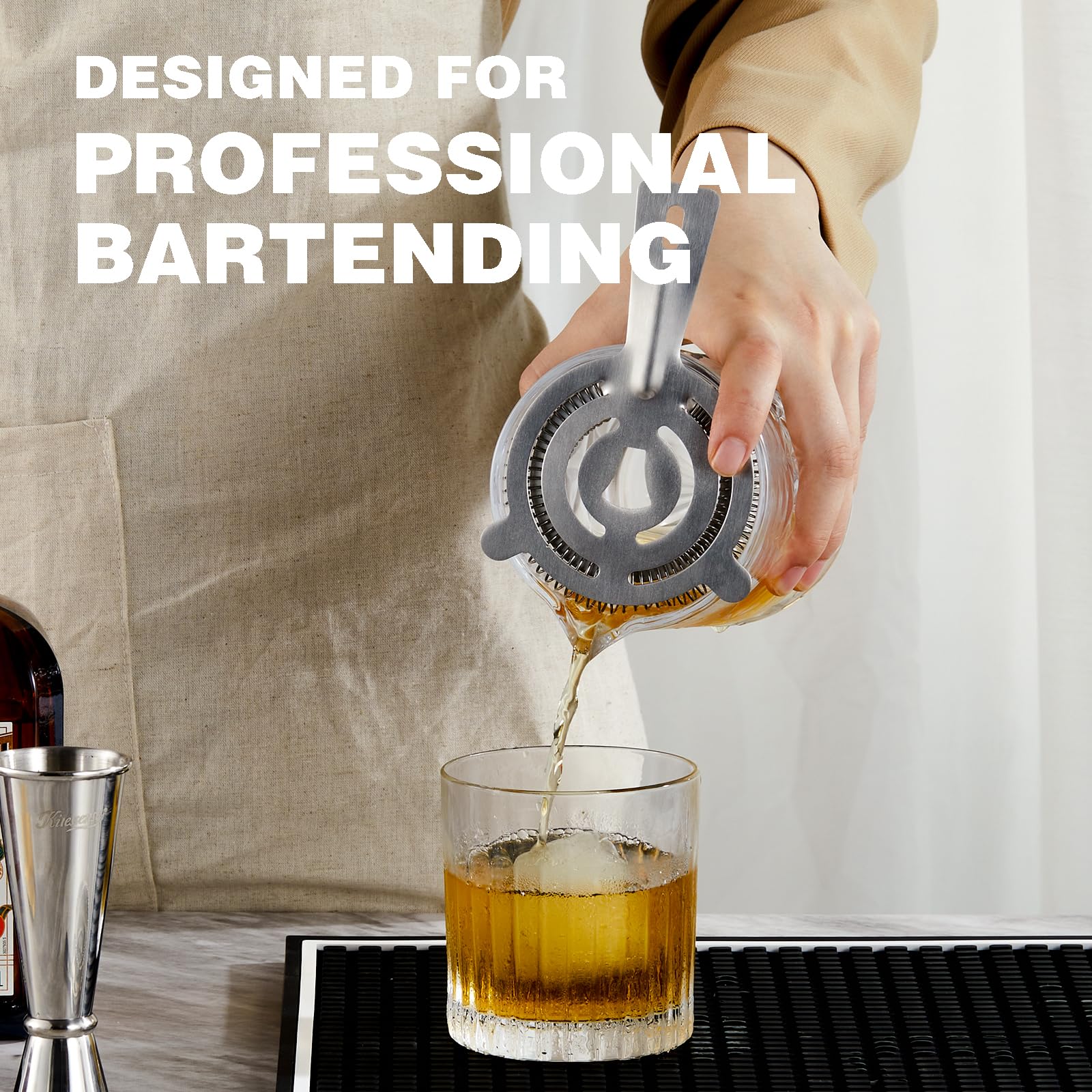 KITESSENSU Dishwasher-safe Mixing Glass simplifies cleanup after service.