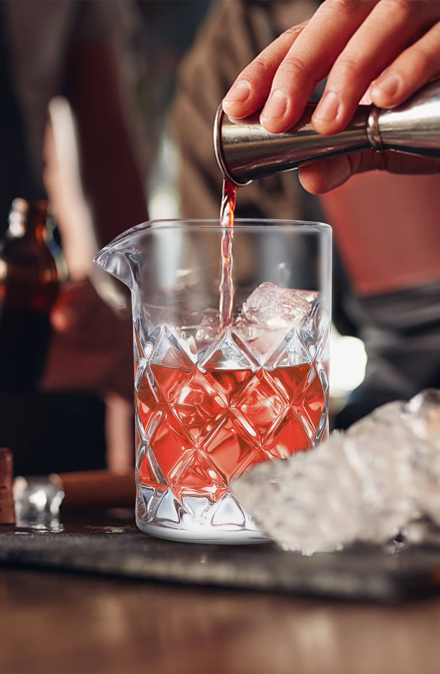 KITESSENSU seamless design prevents cracks during mixing.