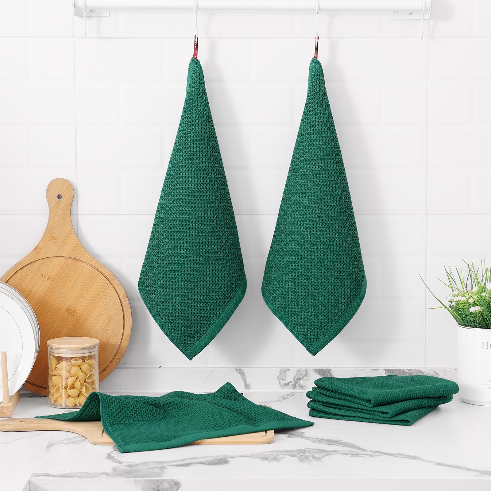 Kitinjoy machine-washable dish cloths for effortless care and reuse.