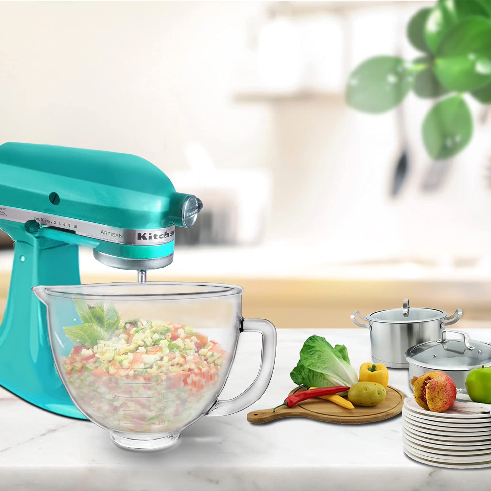Kitwanda glass bowl is dishwasher-safe for easy cleaning after cooking