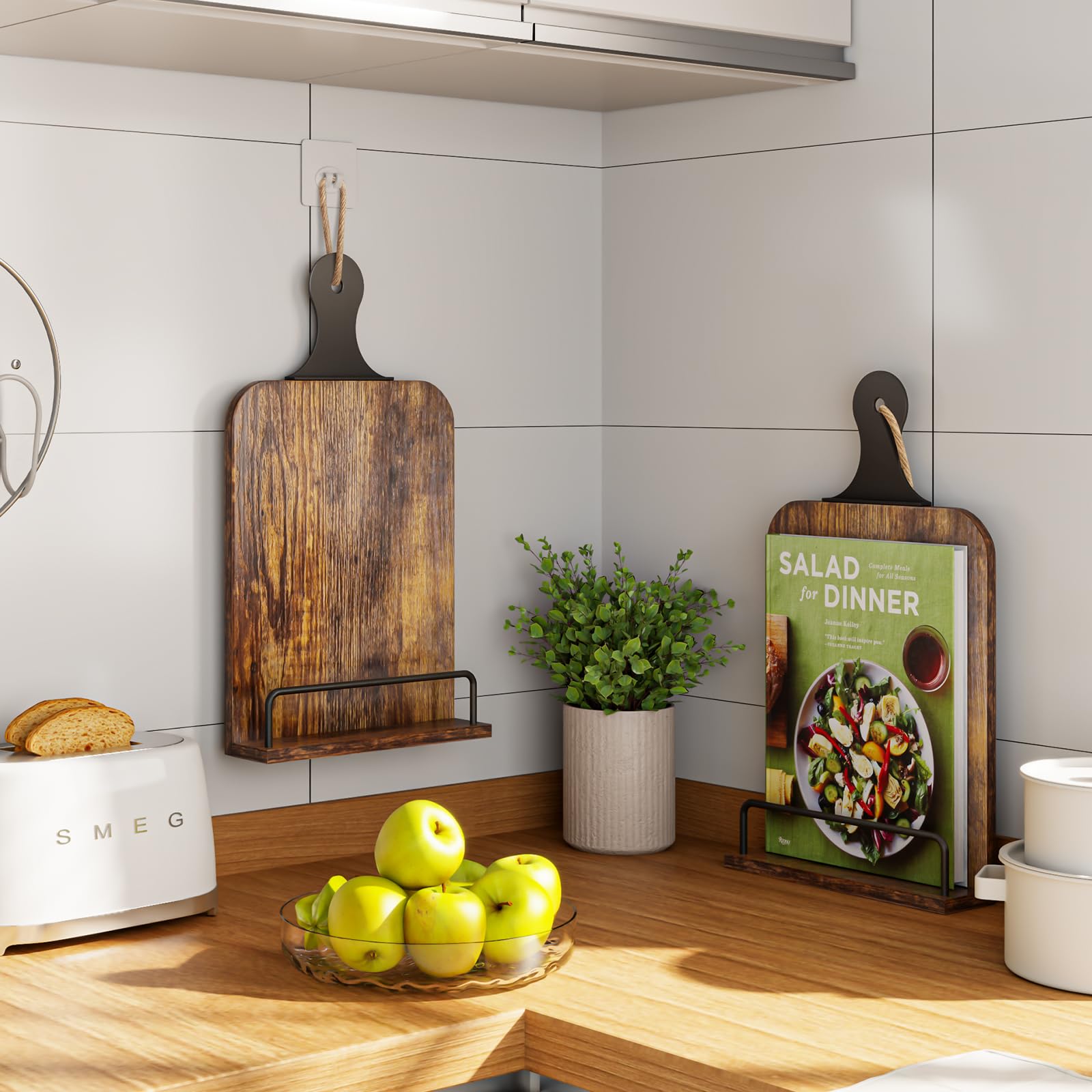 KLM adjustable-tilt stand creates comfortable reading angles