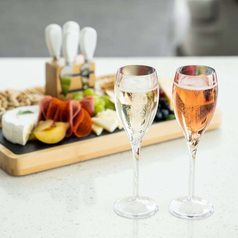 KLOVEO dishwasher-safe flutes for quick cleanup after celebrations