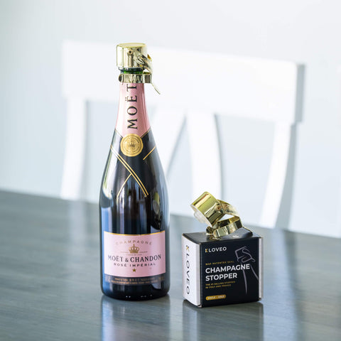KLOVEO gold-finish professional-grade stopper adds style while preserving fizz